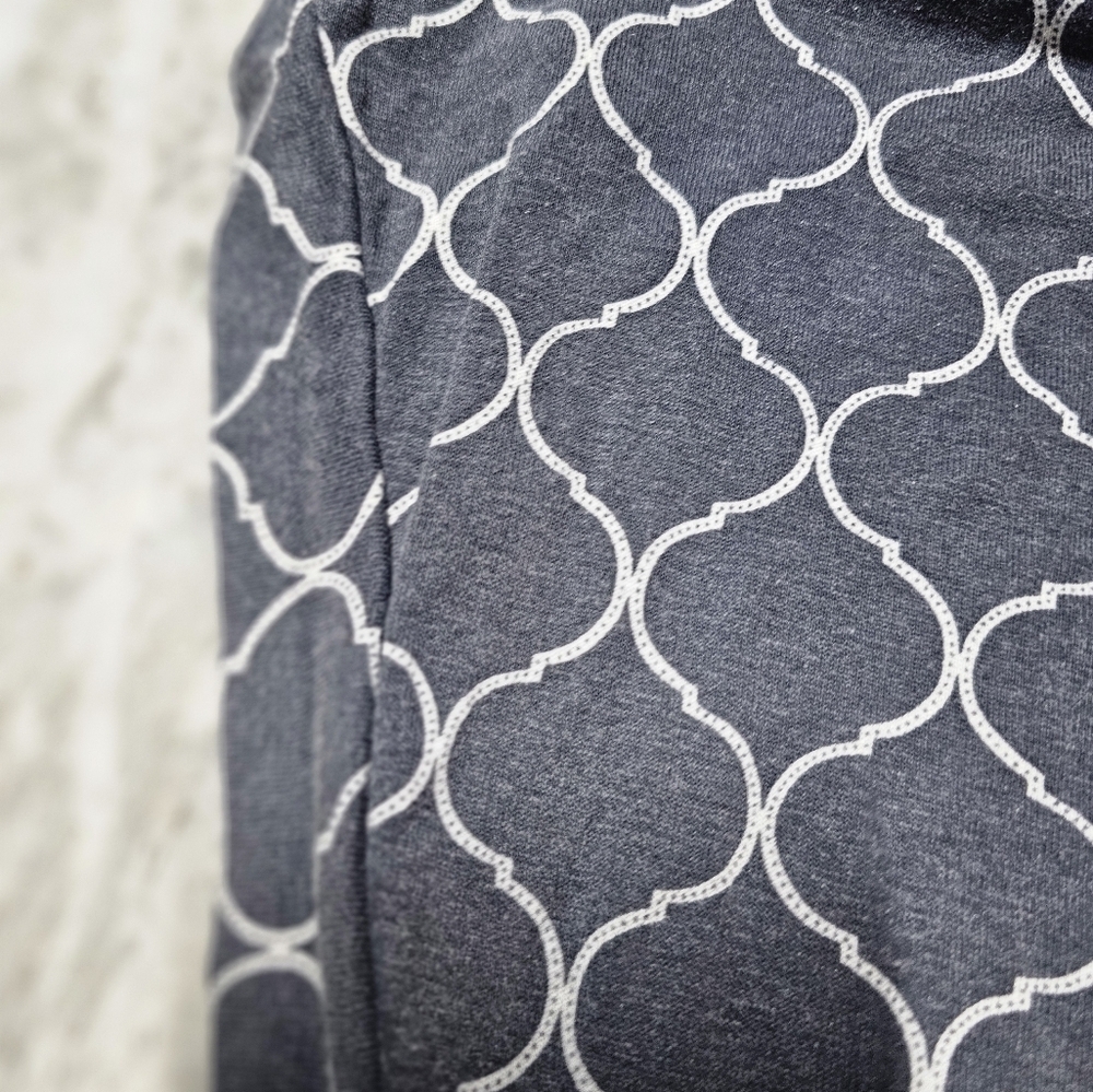 Banana Republic Navy White Knot Front Geometric Top – Medium - Picture 3 of 9